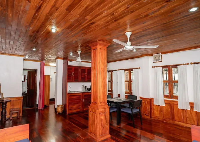 Villa Mira Heritage Luang Prabang
